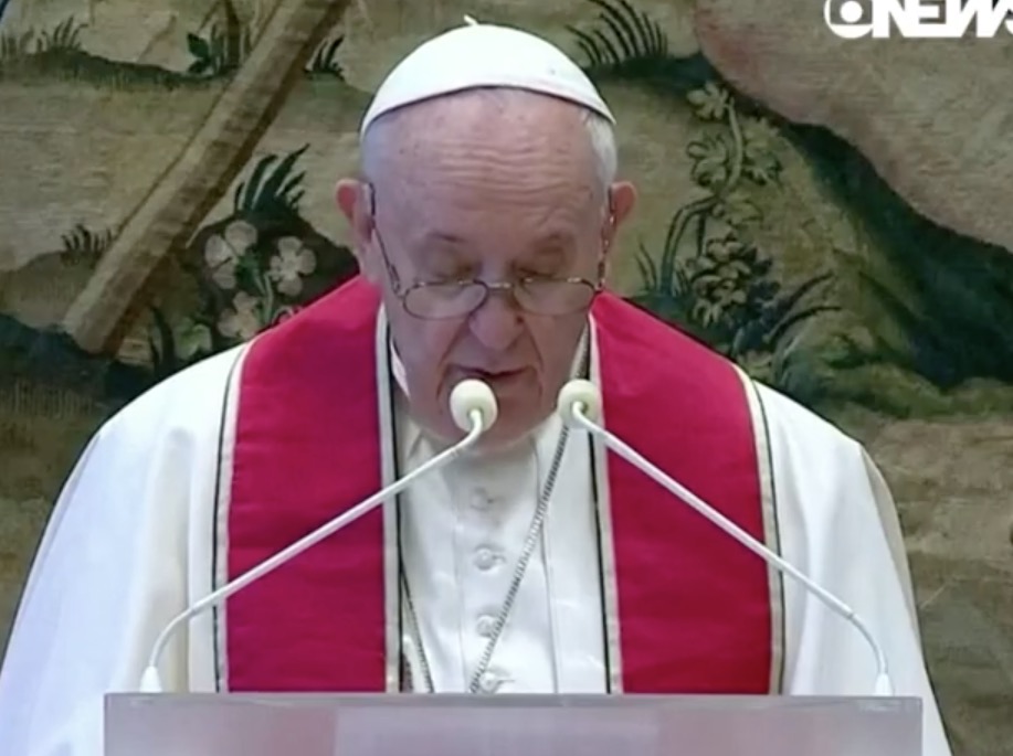 Em mensagem de Natal, papa Francisco pede que países compartilhem vacinas