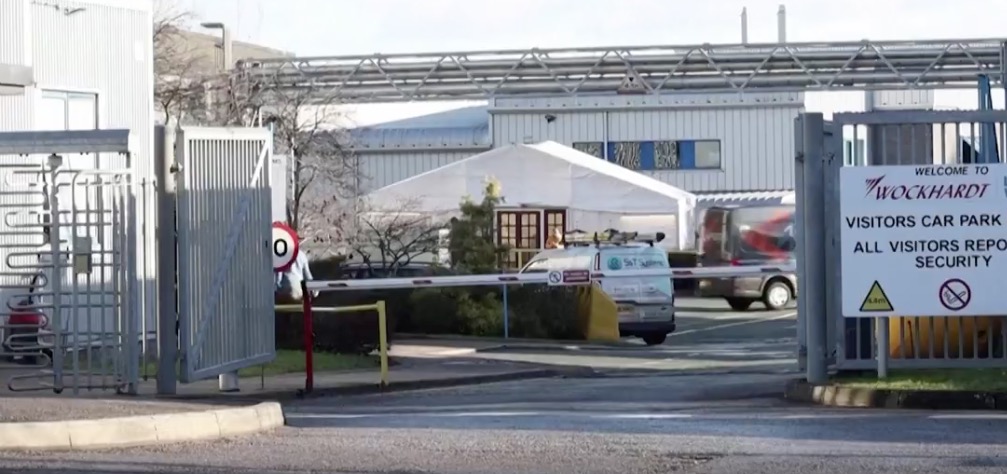 Suposta bomba faz fábrica da vacina de oxford ser esvaziada no Reino Unido