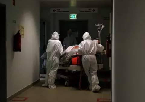 Portugal pode ficar sem leitos de UTI para pacientes com Covid