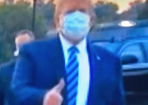 Trump deixa hospital de helicóptero após internação por coronavírus; vídeo