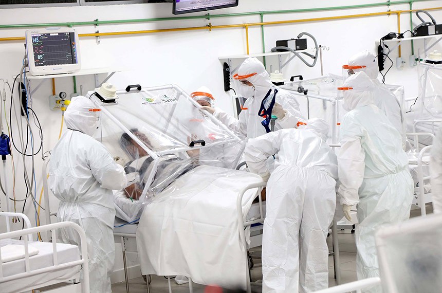 Jornalista é condenada a 4 anos de prisão por denunciar pandemia em Wuhan