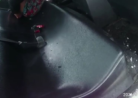 Policiais são afastados após usarem algema e spray de pimenta em criança