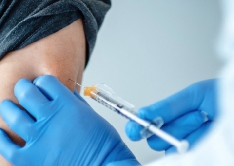 Vacinação contra Covid-19 pode começar em dezembro nos EUA