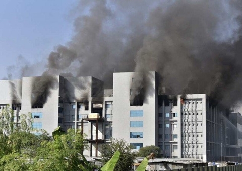 Incêndio em indústria de vacinas contra coronavírus deixa 5 mortos na Índia