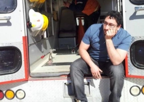 Médico é apedrejado por familiares de vítima que morreu de covid-19