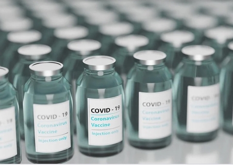 Índia libera exportação da vacina de Oxford para o Brasil