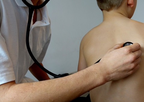 Imigrantes são alvo de pesquisa para controle da tuberculose