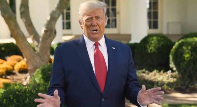 Trump não transmite mais a Covid-19, afirma médico da Casa Branca