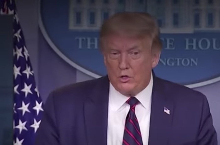 Com Covid-19, Donald Trump será transferido para hospital militar