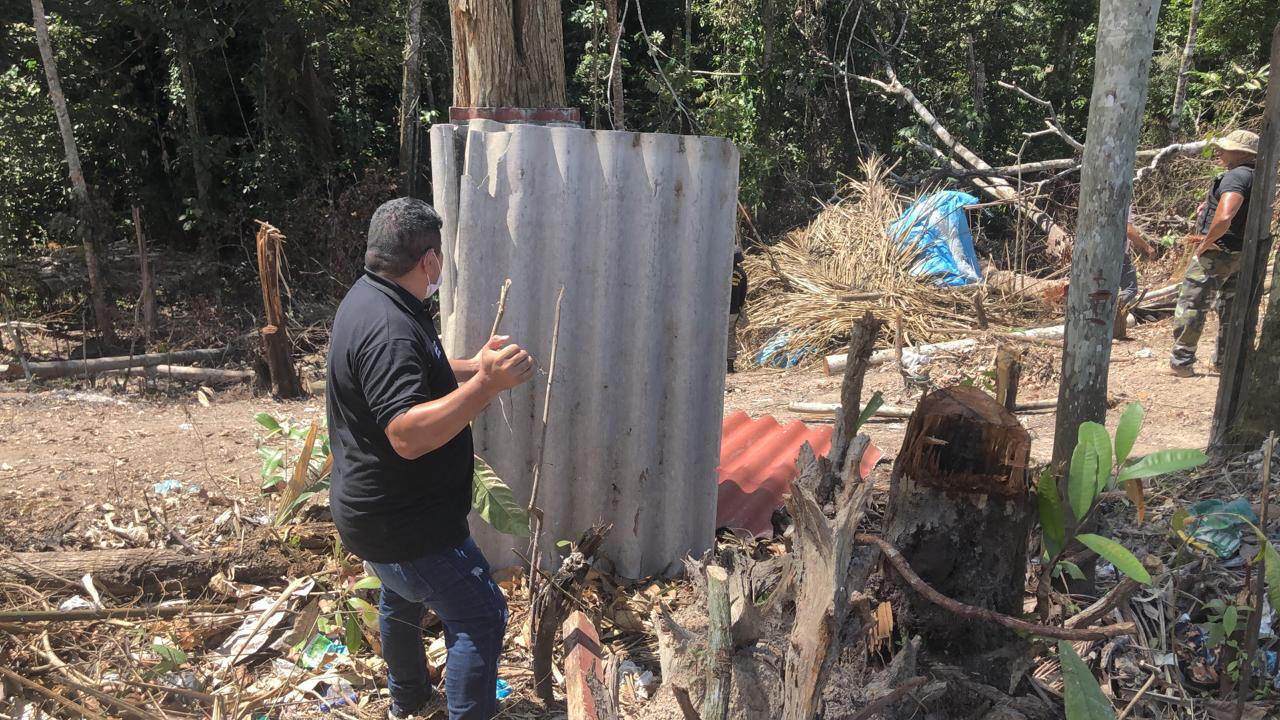 Fiscalização impede invasão em área de preservação em Manaus