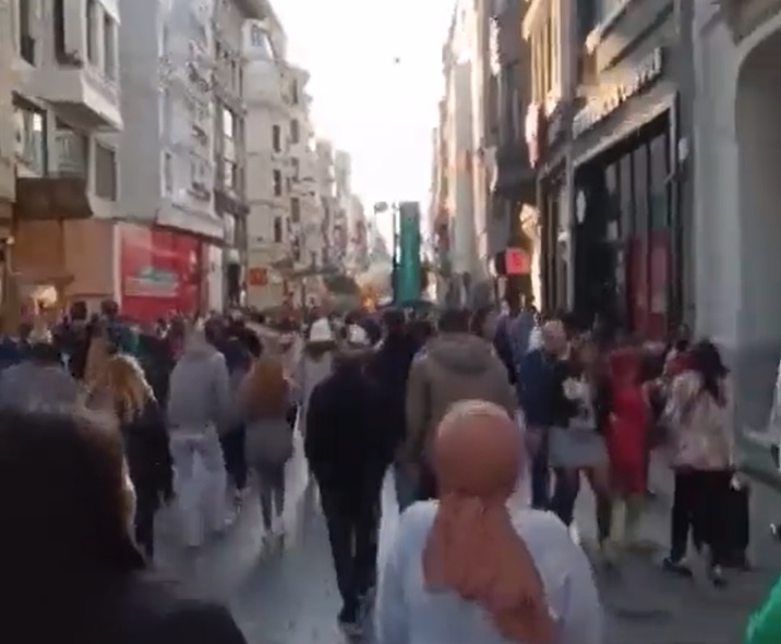 Vídeos mostram explosão que deixou 6 mortos e 81 feridos em Istambul; veja