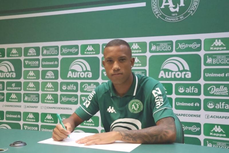 Amazonas repudia injúria em jogo contra a Chapecoense