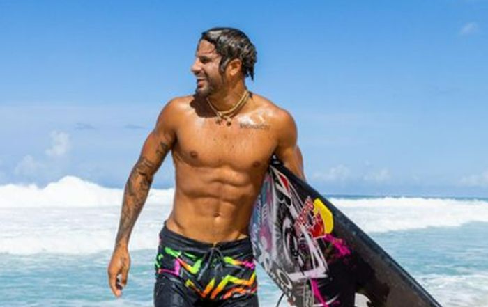 Sucesso de Ítalo Ferreira após ouro faz preços subirem em Baía Formosa
