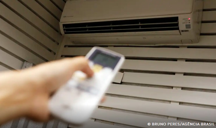 Ar-condicionado pode consumir 40% da energia da casa; veja como economizar