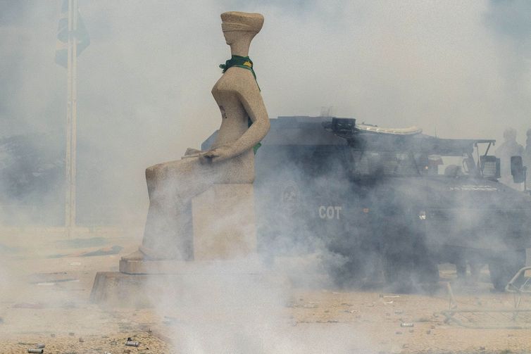 Anistia seria preocupante e mau exemplo, dizem juristas sobre 8 de janeiro