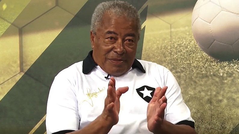 Ex-jogador do Botafogo e da seleção Jairzinho é internado com covid-19