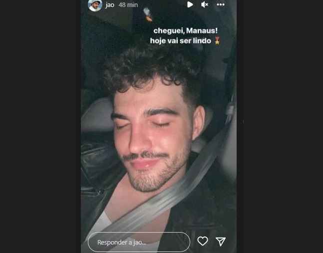 Cantor Jão posta foto em Manaus para show no Passo a Paço; veja horário