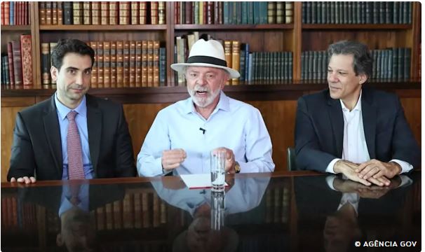 Lula promete não interferir no Banco Central