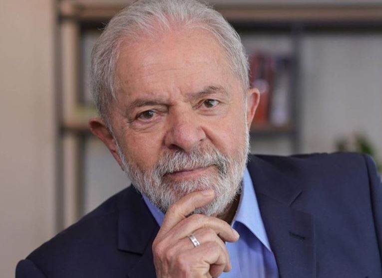 Médico atualiza quadro de Lula e o libera para viagem à China