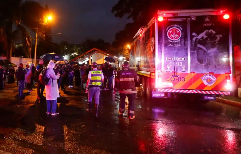 Unidade do IML é fechada para necropsia de vítimas do acidente em Vinhedo