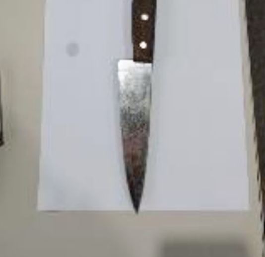 Homem tenta matar irmã a facadas durante desentendimento em Urucurituba