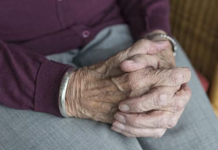 Aposentados com doenças graves têm direito à isenção no IRPF 2023