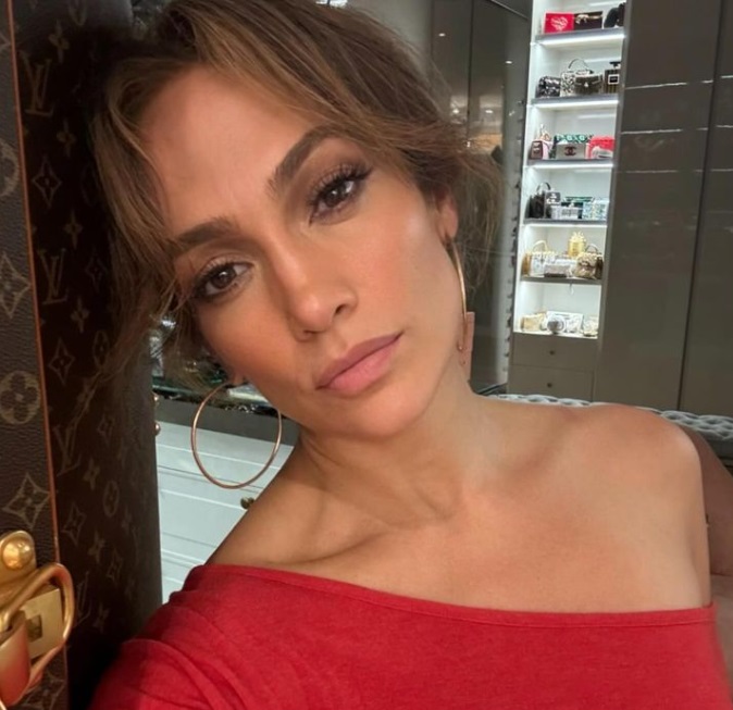 Jennifer Lopez fala pela primeira vez sobre divórcio de Ben Affleck 