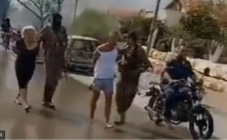 Levantamento aponta que Hamas mantém 64 reféns vivos em Gaza