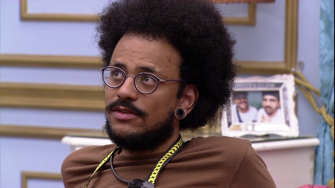 João Luiz muda tema escolhido para festa e relata pressão da produção do BBB 21