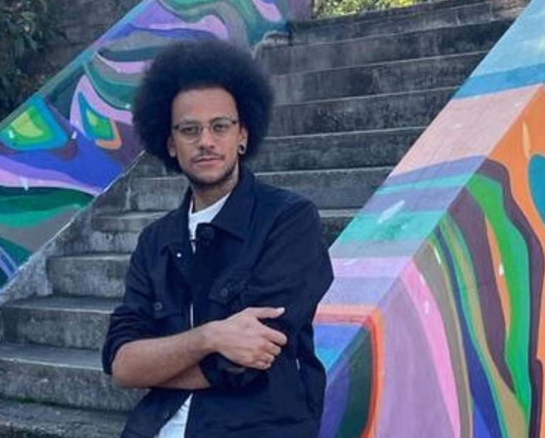 Ex-BBB João Luiz decide não tomar vacina contra Covid como professor