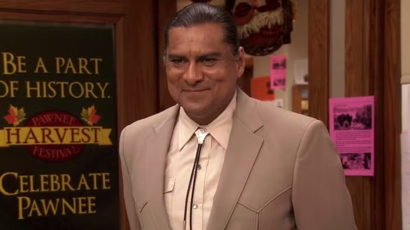 Ator de Parks & Recreation é morto a tiros em ataque homofóbico, diz marido