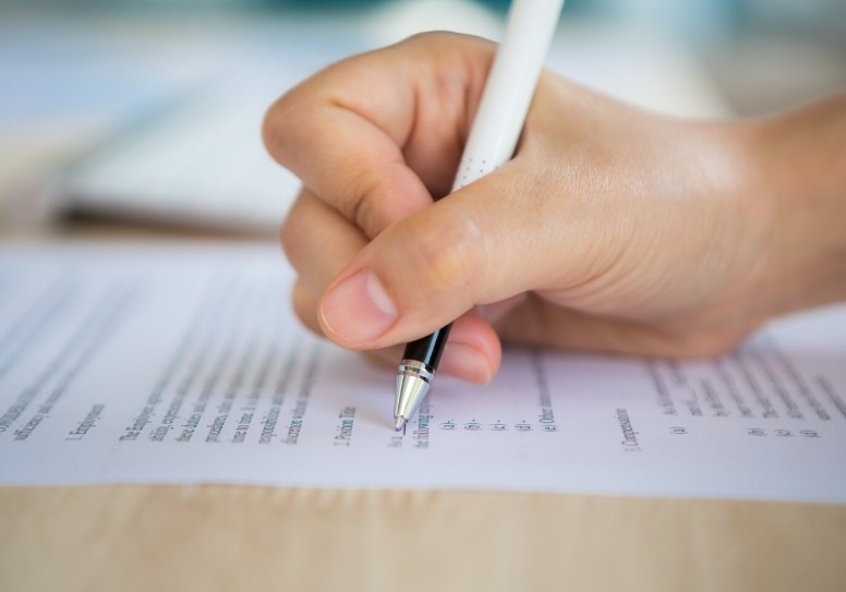 Operação da PF desmonta esquema de fraudes em concursos públicos