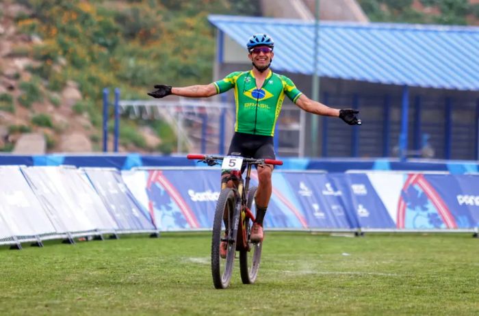 Primeira medalha do Brasil em Santiago 2023 é no mountain bike