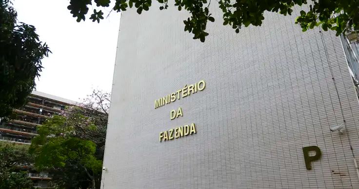 Governo vai editar nova lei de desoneração da folha de pagamento