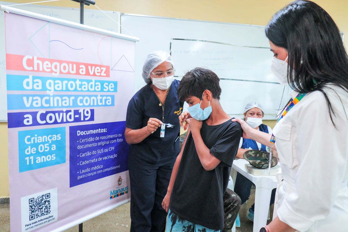 Vacinação contra a covid 19 acontece em 74 postos de Manaus nesta semana