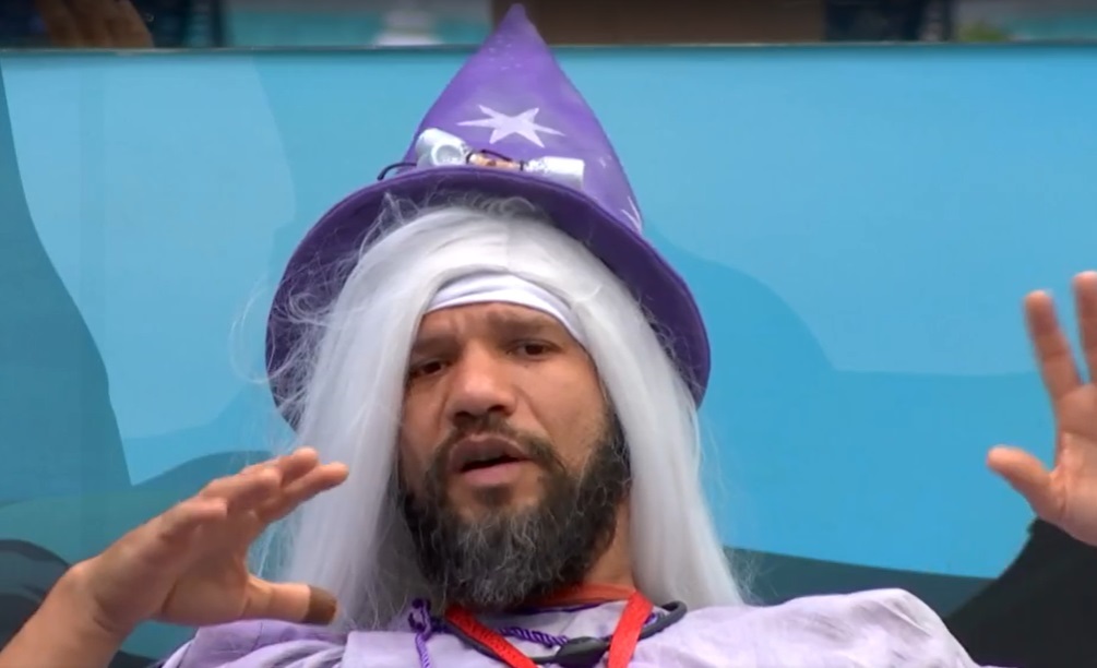 Juninho critica Alane após flertar com sister: 'Maior cobra'