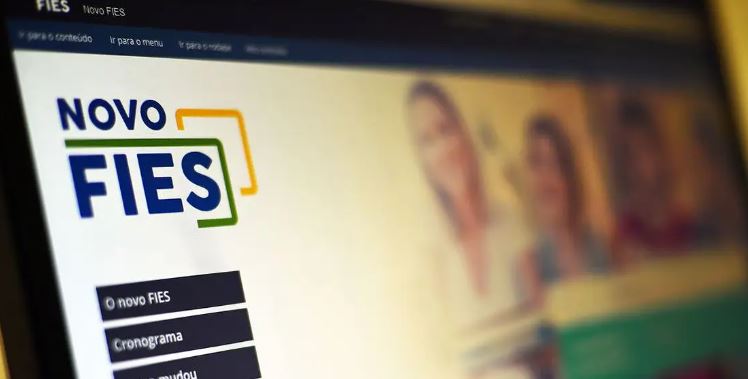 Caixa inicia calendário de aditamentos dos contratos do novo Fies