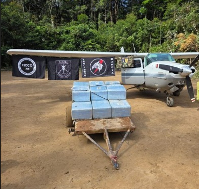 Meia tonelada de cocaína boliviana é apreendida em Maués