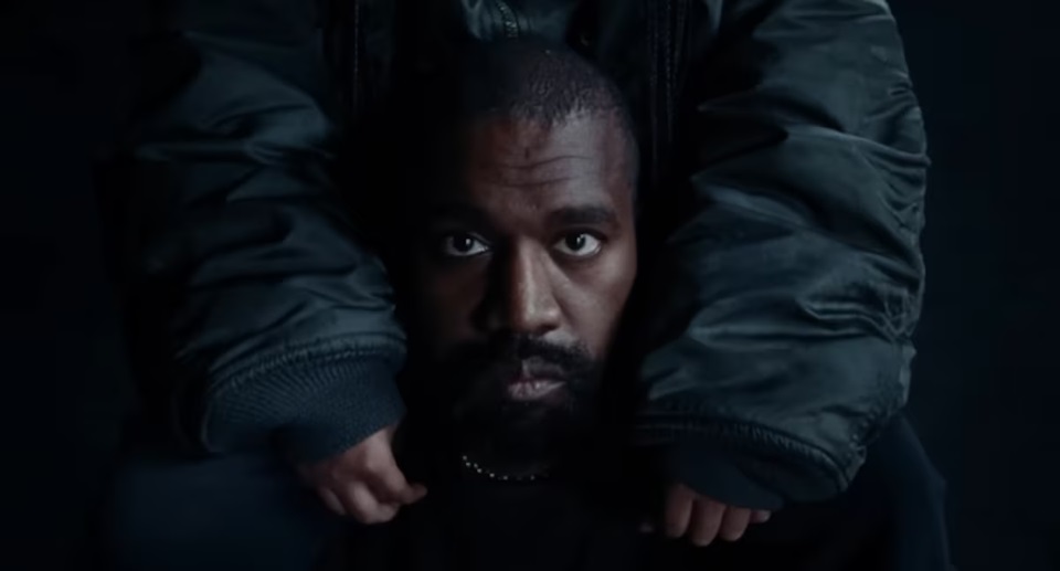 Austrália cancela visto de Kanye West por música nazista