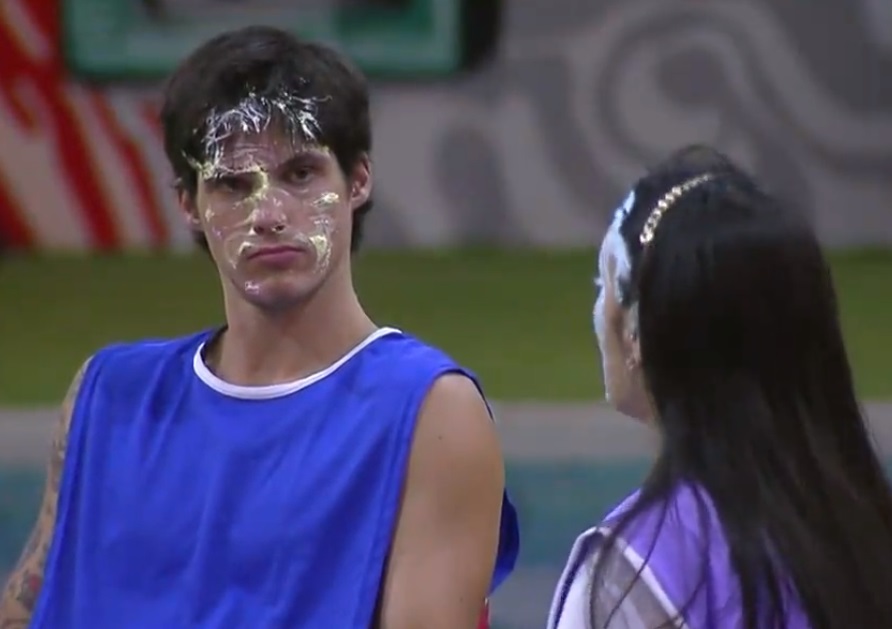 Larissa e Gabriel trocam farpas no jogo da discórdia; vídeo