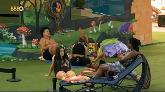 Fernanda critica olhar de Davi para brothers: 'assustador'