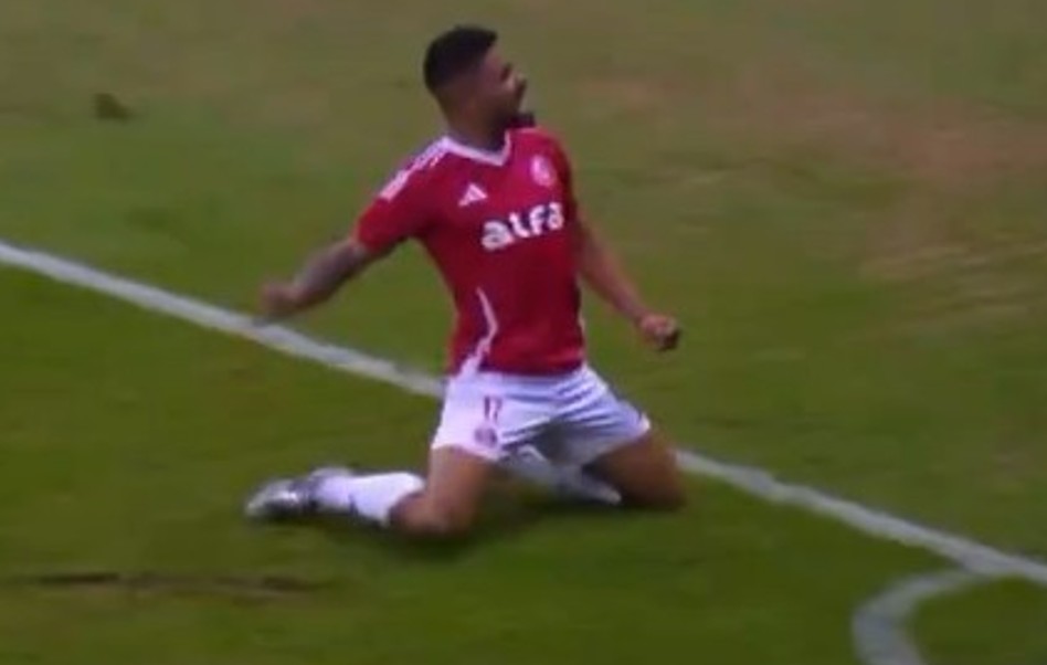 Inter conquista vitória sofrida sobre o Vitória na volta ao Brasileirão