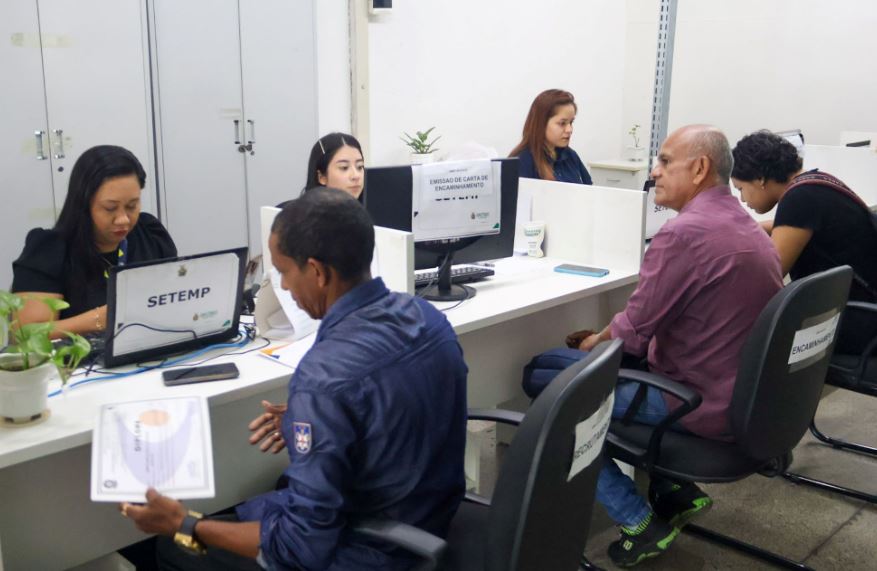 Sine Amazonas divulga 425 vagas de emprego para esta quinta-feira