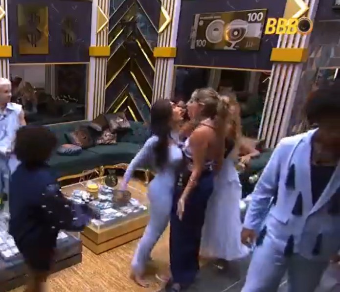 "Duelo de Risco" incendeia a casa antes da festa; veja as escolhas e ataque