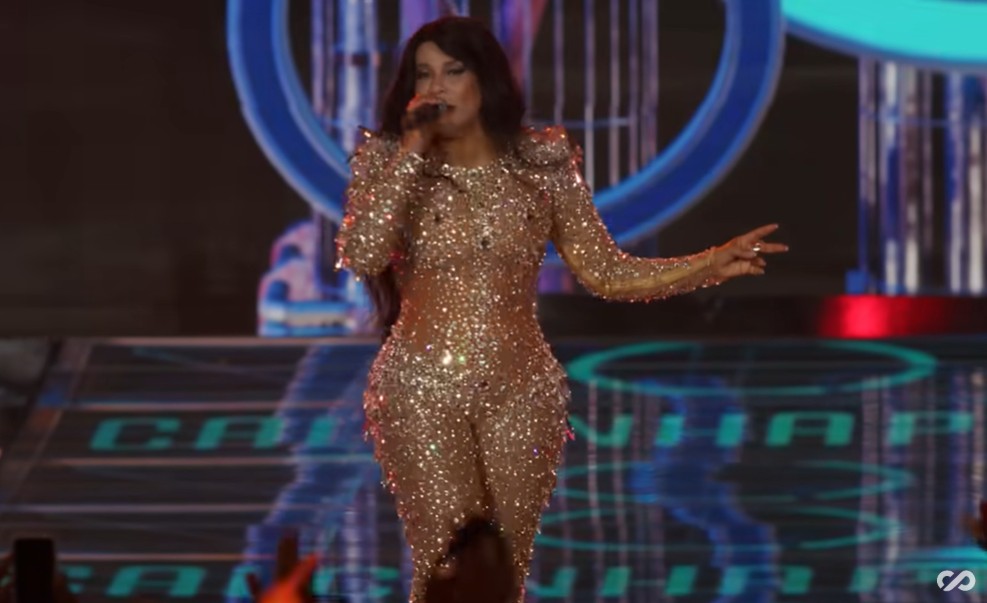 Silvânia Aquino anuncia saída da Banda Calcinha Preta