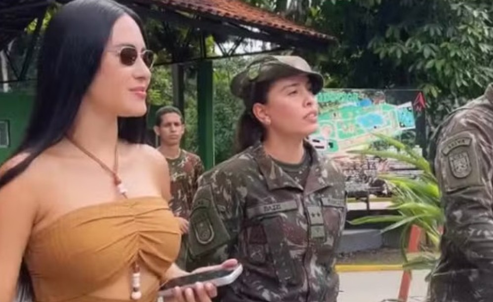 Arara do zoológico do CIGS recebe o nome de Isabelle Nogueira