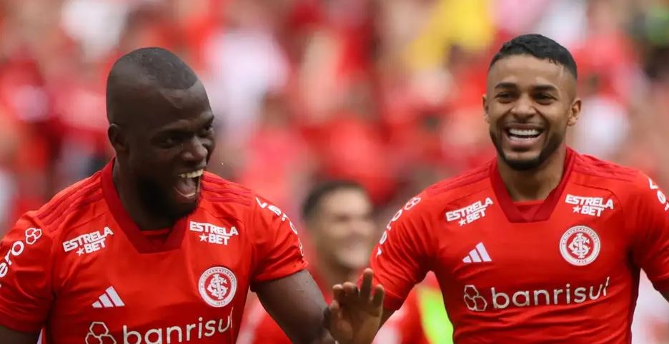 Internacional faz 3 a 0 no São Luiz e avança às semifinais do Gauchão