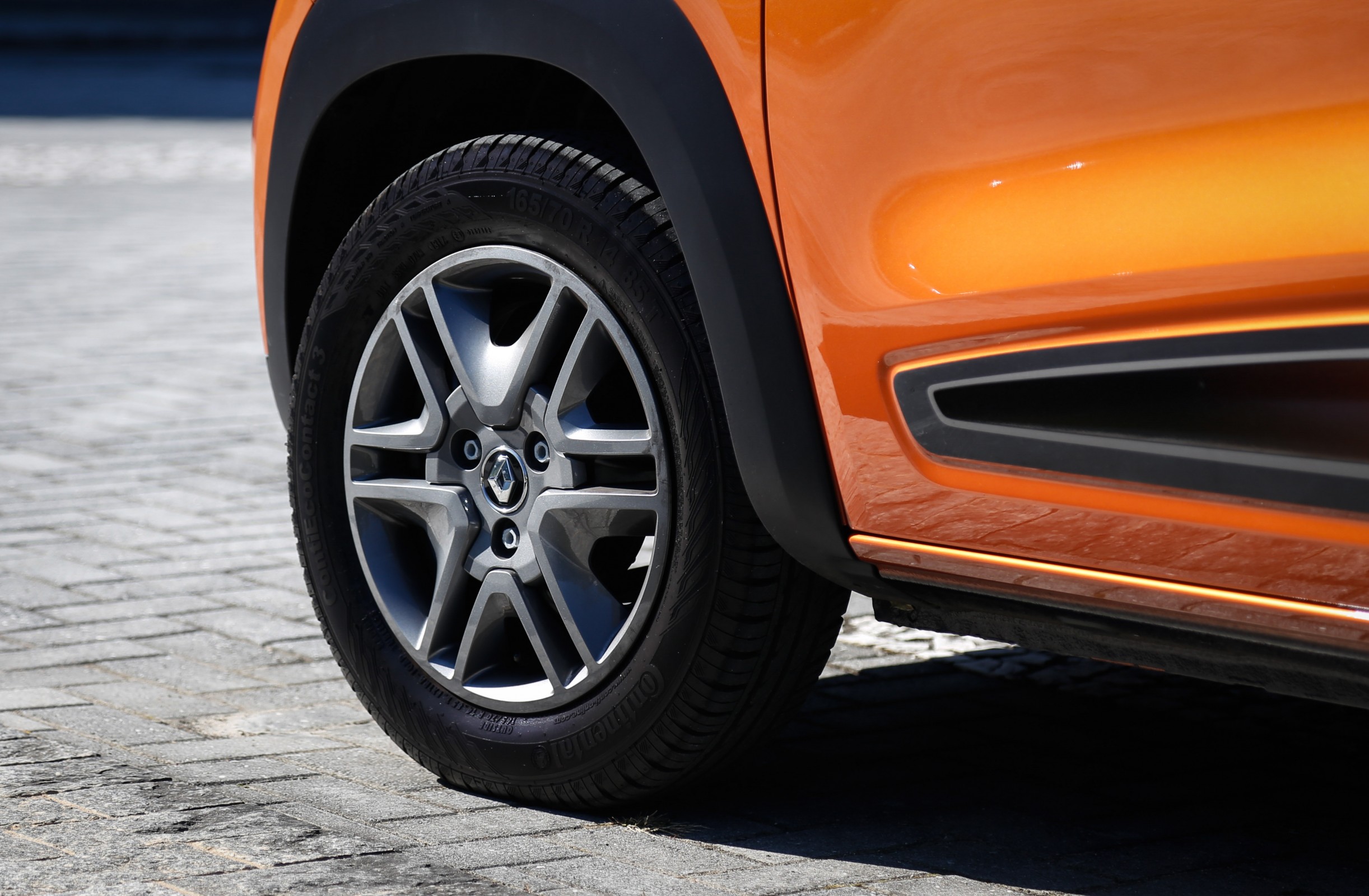 Mais de 20 veículos roubados são recuperados pela polícia em Manaus