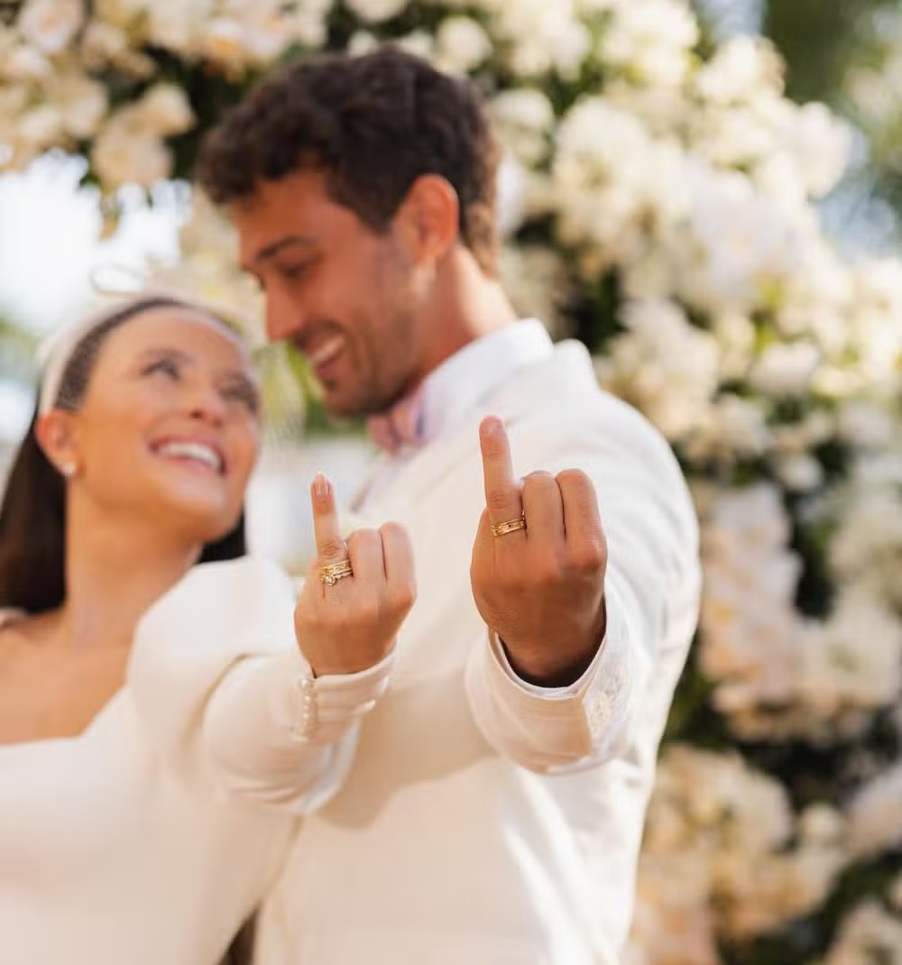 Larissa Manoela se casa com Andre Luiz Frambach; veja fotos