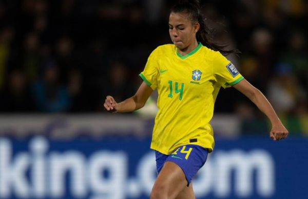 Copa do Mundo: Lauren afirma que espera confronto duro com a França